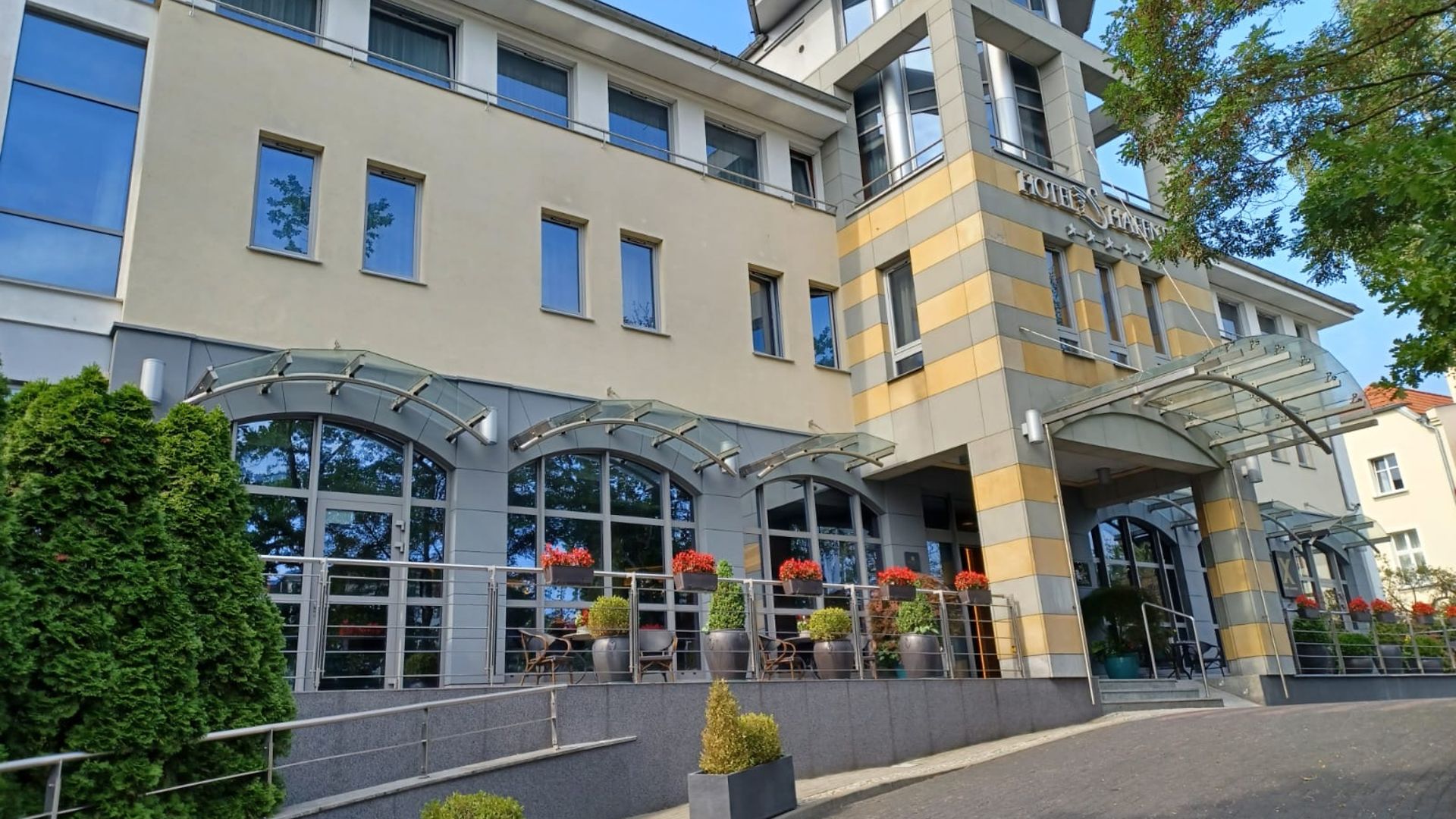 Gebäude in Sopot frontal fotografiert