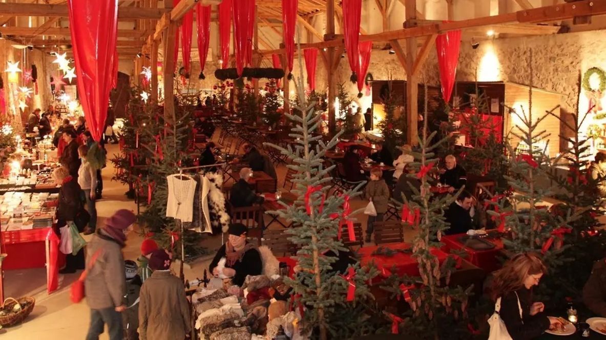 Weihnachtsmarkt in Ulrichshusen auf dem Schloss-Gut Ulrichshusen