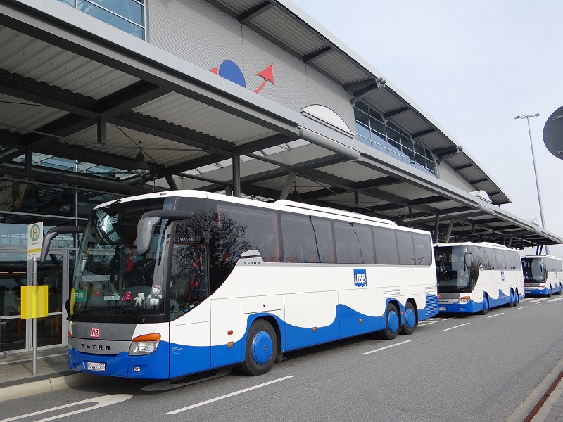 UBB Busse am Flughafen Rostock Laage